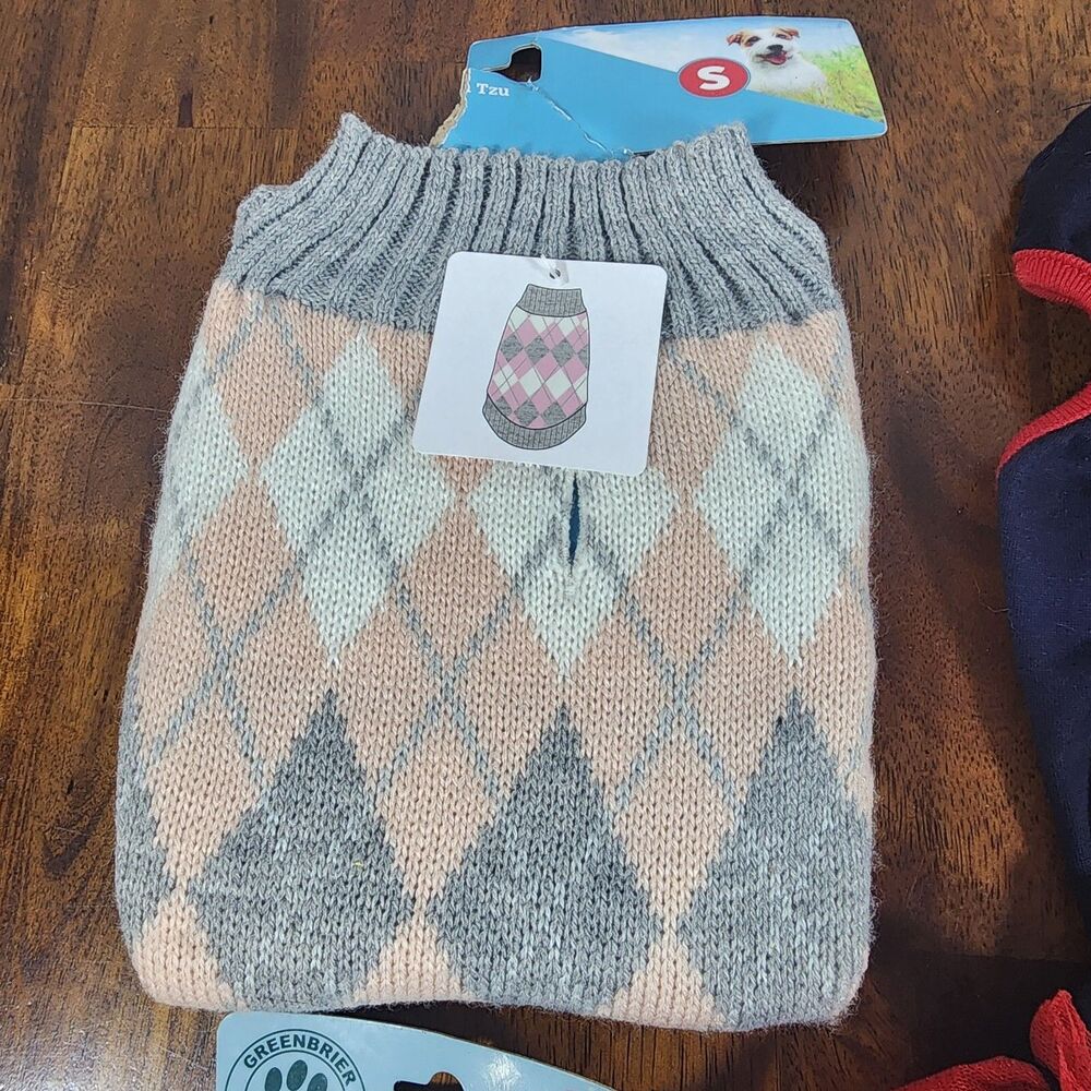 Dog Dresses Clipper and Colars Size S/M Lot of 7 - Picture 2 of 16